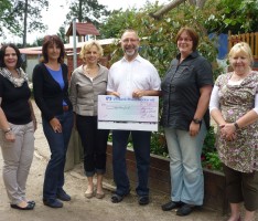 Richard Wenz spendet zum sechsten Mal für den Apfelkernfonds