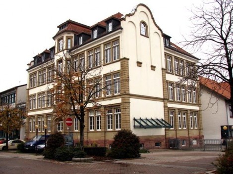 Sondersitzung zu Schillerschule und Festhalle: Kostensteigerungen im Fokus