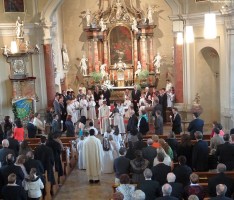 Erstkommunion der großen Seelsorgeeinheit – St. Laurentius Nußloch begann