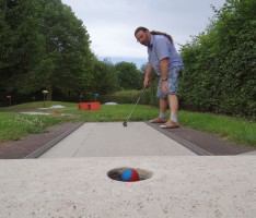 Adam Leist neuer Nußlocher Minigolf-Clubmeister