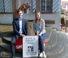 Antonella Menrath aus Nussloch machte mit bei „Jugend und Parlament“ in Berlin