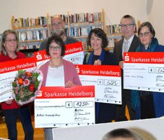 VNS und sHNS übergeben Spendenschecks an karitative Einrichtungen und Vereine