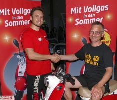 Sportstudio Clever Fit verloste Motorroller: Gewinner Matthias Gunsch aus Nußloch