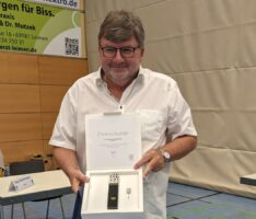 Nußlocher Gemeinderat Rolf Kazmaier für 10 Jahre Ehrenamt geehrt