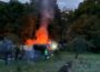 Feuerwehr löschte brennendes Gartenhaus in Nußloch