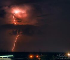 Gewitter über dem Pfälzerwald bei Wachenheim