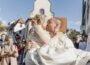 Eine zünftige Hochzeit mit Dirndl, Lederhosen und DJ Fleischkäse