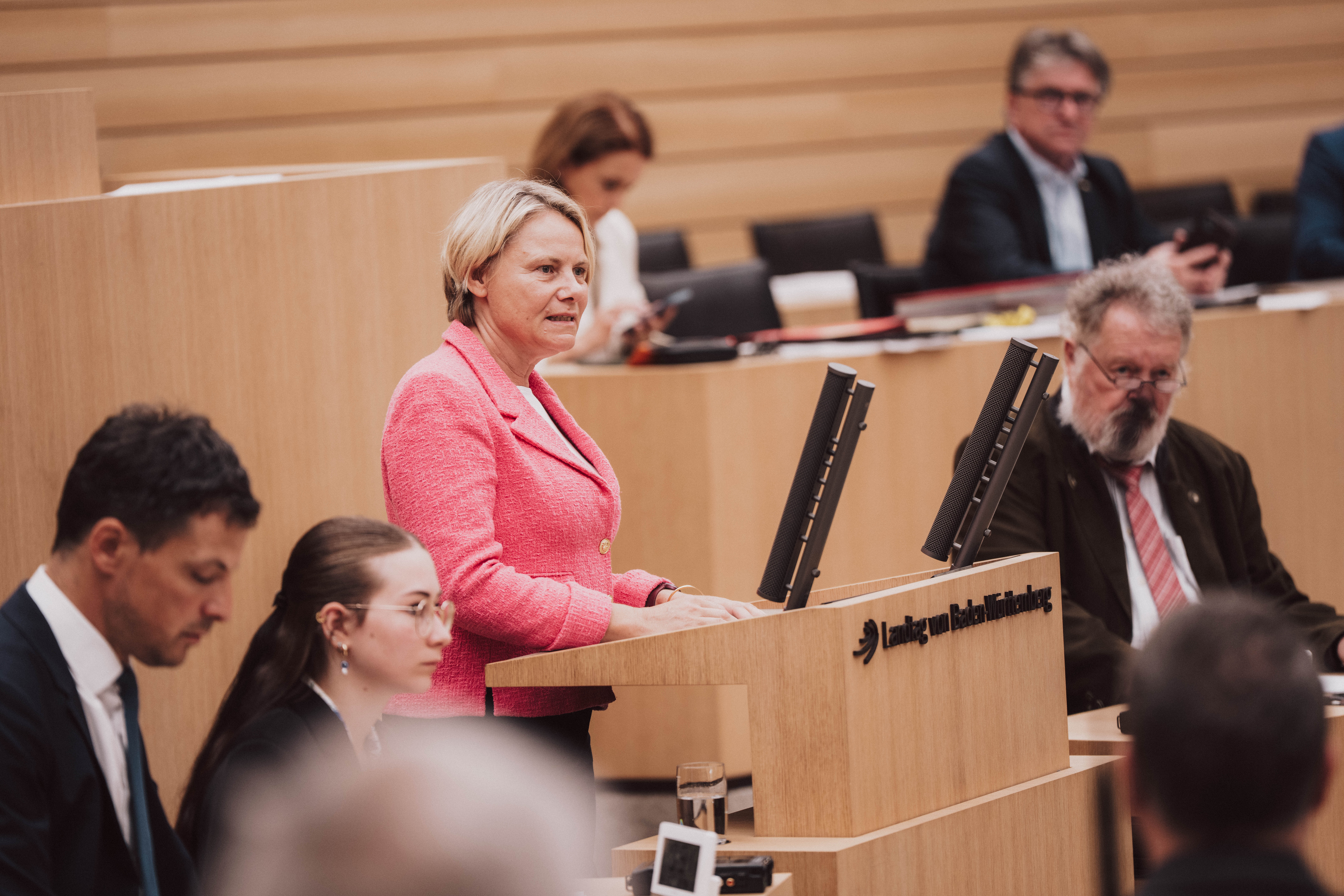 Mehr Zeit für Kita-Leitungen: Staab pocht auf Qualität und Transparenz