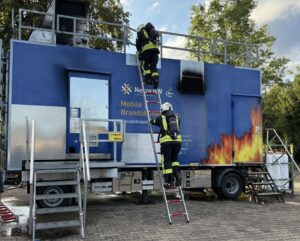 Brandübungscontainer im Einsatz.
