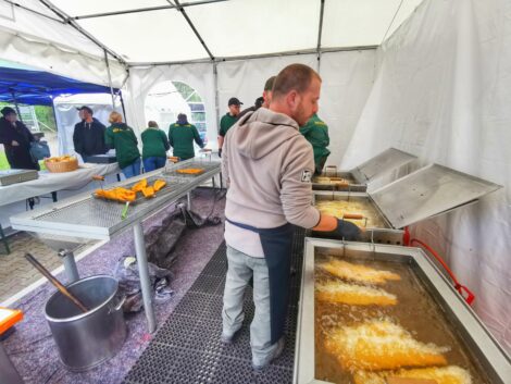 Traditioneller Fischverkauf am Karfreitag beim ASV Schleie Oftersheim