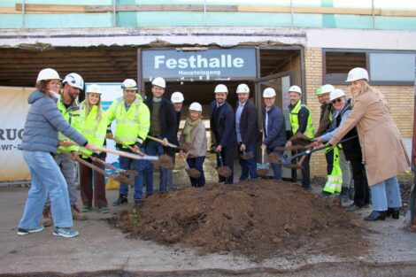 Festhallen-Erweiterung in Sandhausen: Bürgermeister Hakan Günes betont Bedeutung der Bundesförderung