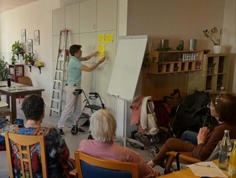 Praxisnaher Sturzpräventions-Workshop: <br> Stolperfallen erkennen und entschärfen