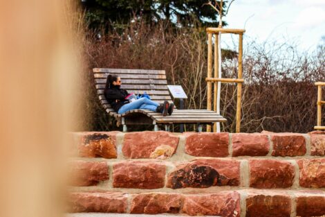 Nußloch testet „digitale Sitzplatzreservierung“ im Wiesentreff – App soll Besucherströme steuern