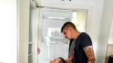 Feuerwehr Nußloch rettet Katze aus Einbaukühlschrank